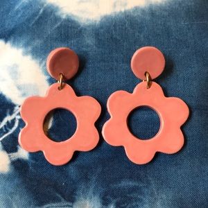 Incredible ceramic flower earrings